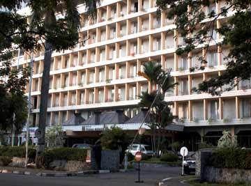 Tiara Medan Hotel & Convention Center Ngoại thất bức ảnh