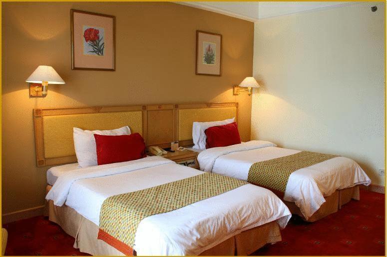 Tiara Medan Hotel & Convention Center Ngoại thất bức ảnh