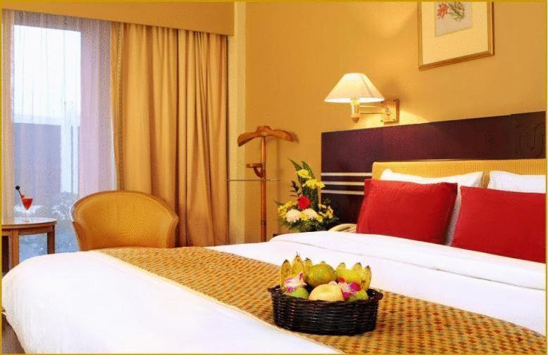Tiara Medan Hotel & Convention Center Ngoại thất bức ảnh